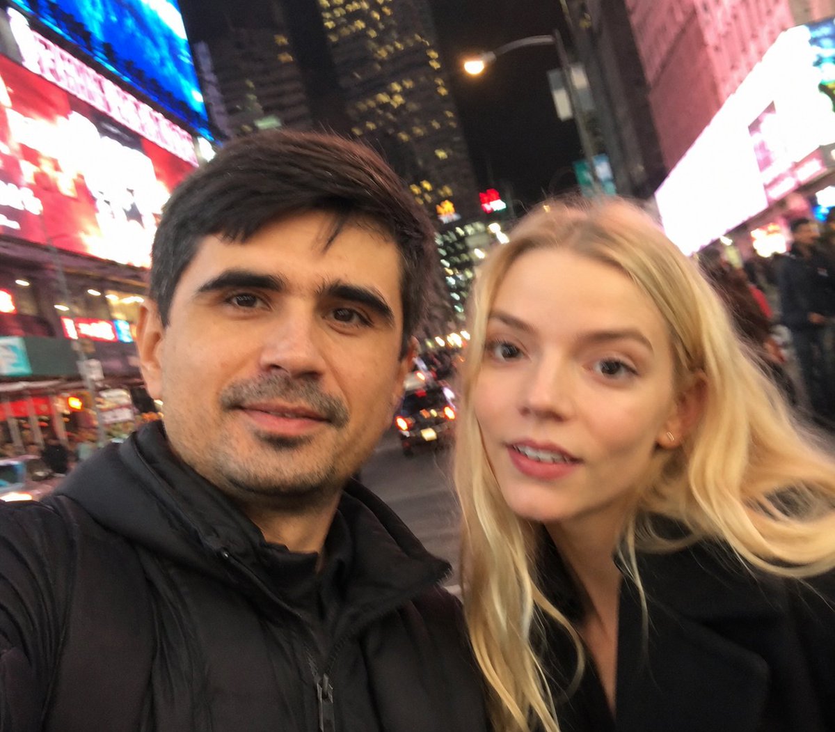 🔥Check out the awesome selfies you can get wit — visual result shared by @AlexPromptsAI